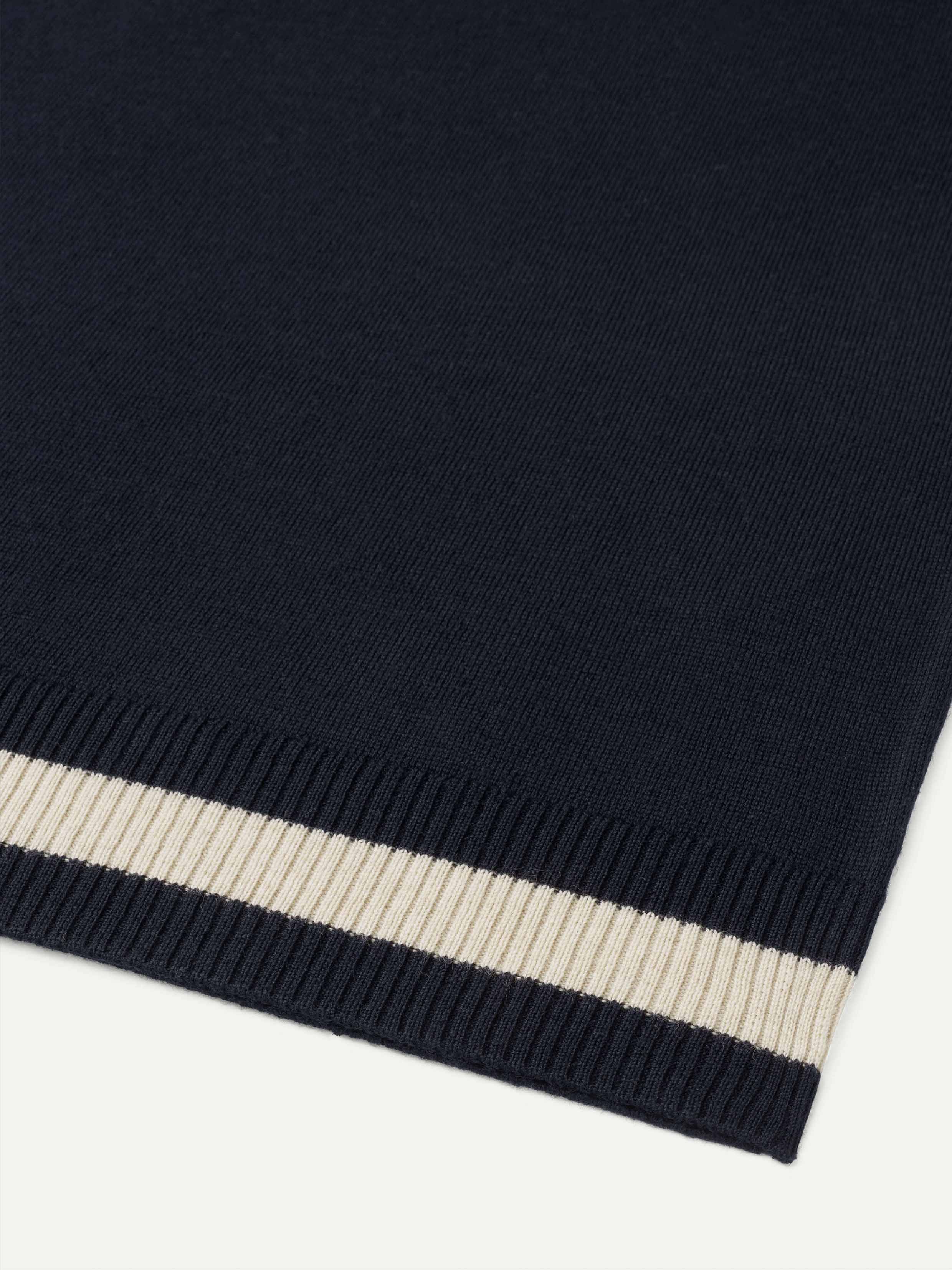 AUR1 Sweater Navy - Image 6