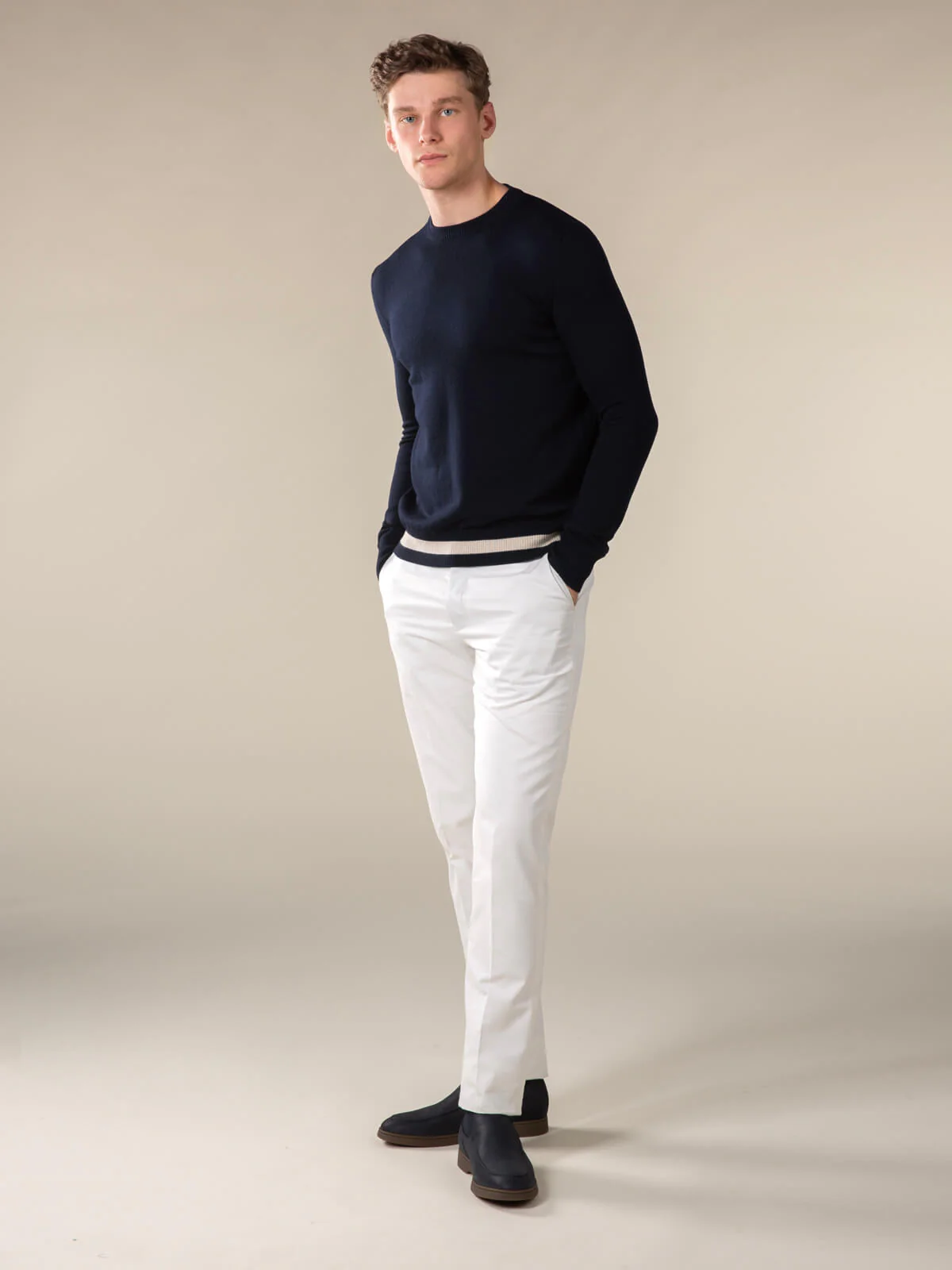 AUR1 Sweater Navy - Image 7