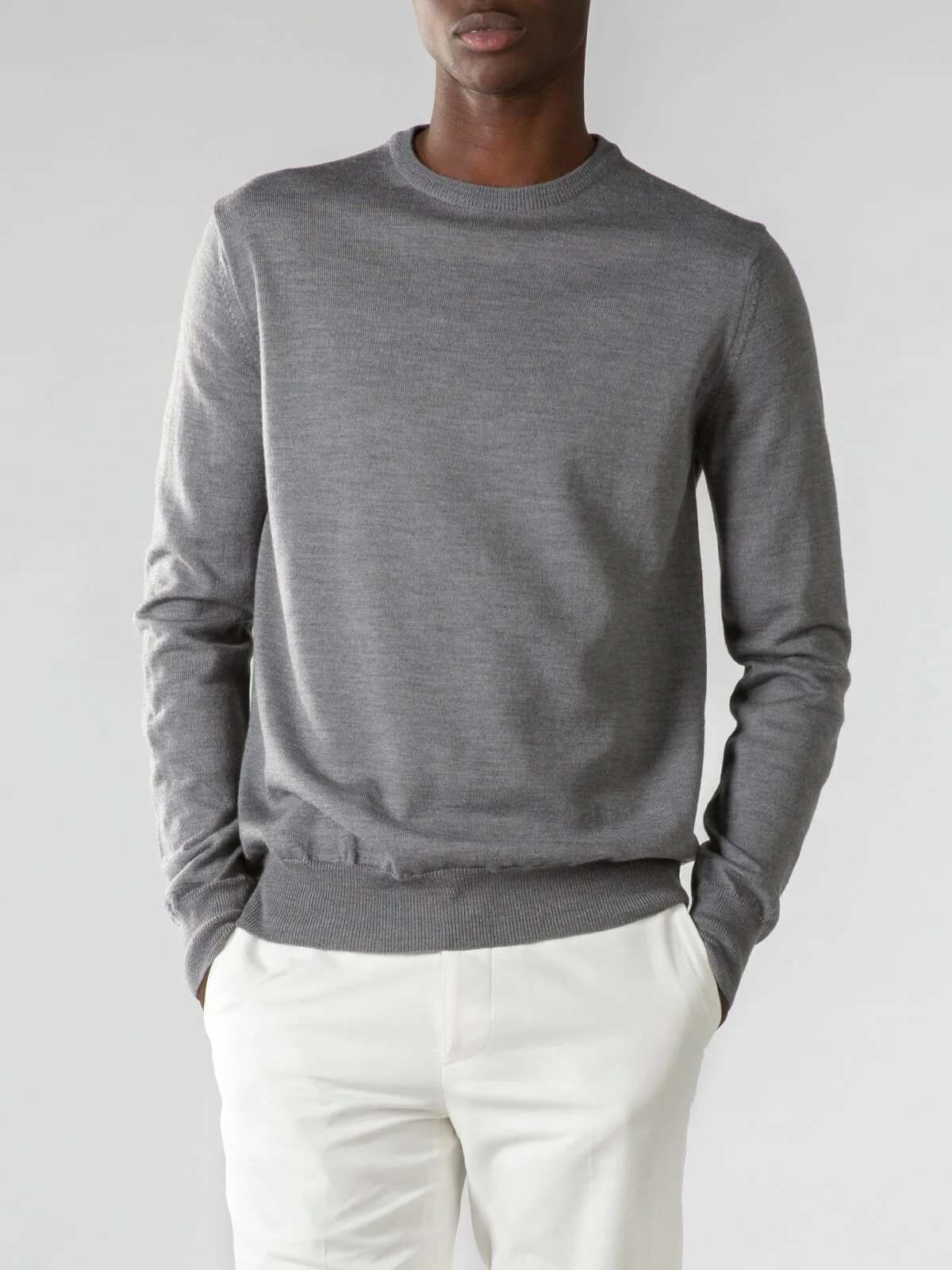 Extrafine Merino Crew Neck Sweater Dark Grey - Image 2