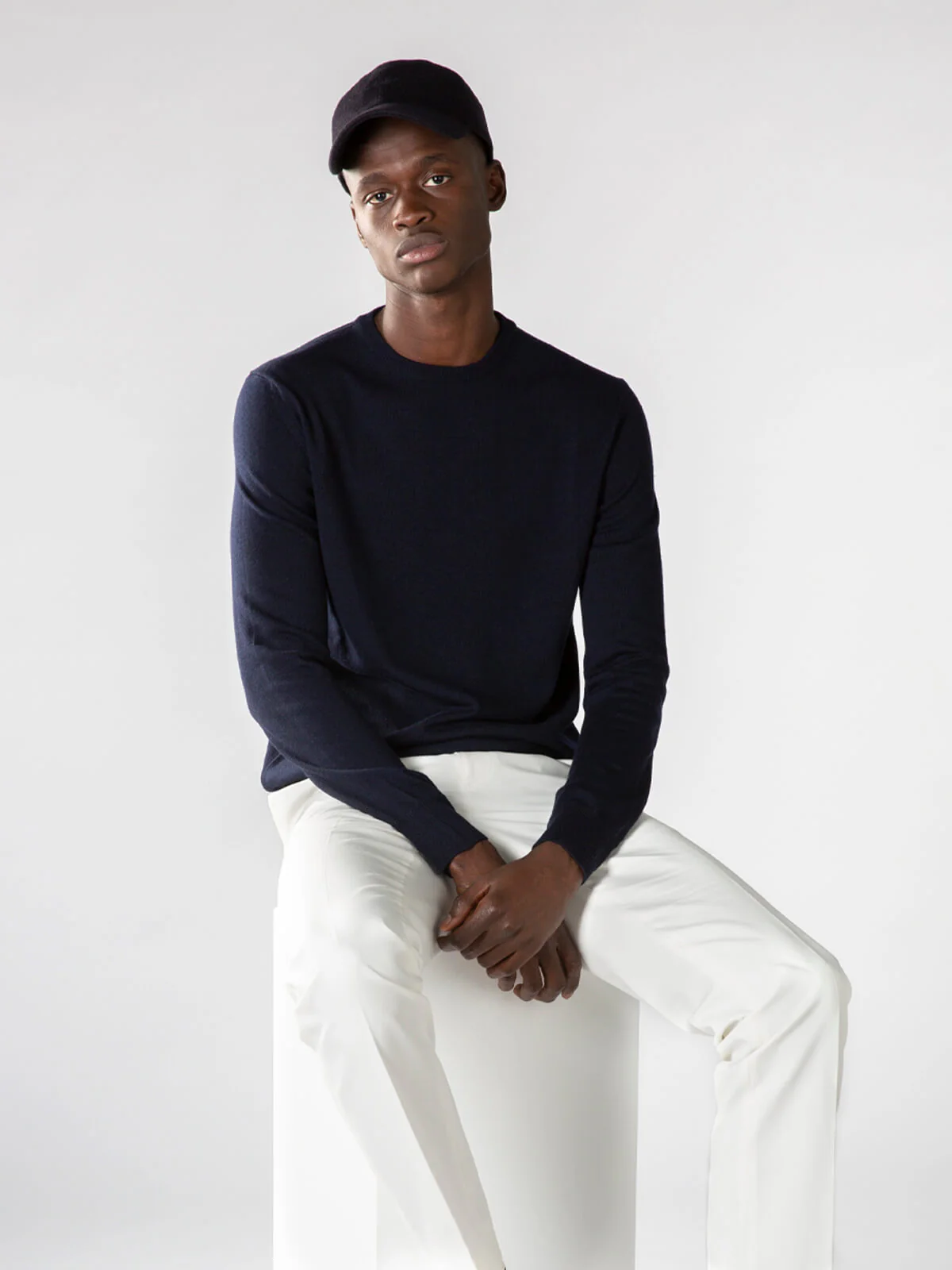 Extrafine Merino Crew Neck Sweater Navy - Image 2