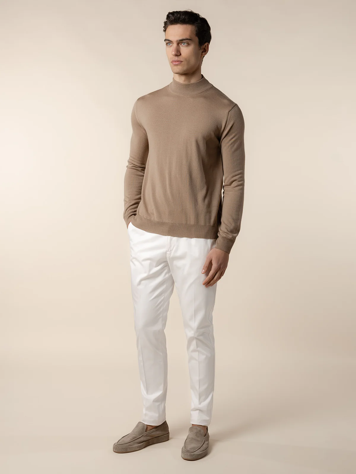 Extrafine Merino Mockneck Hazelnut - Image 6