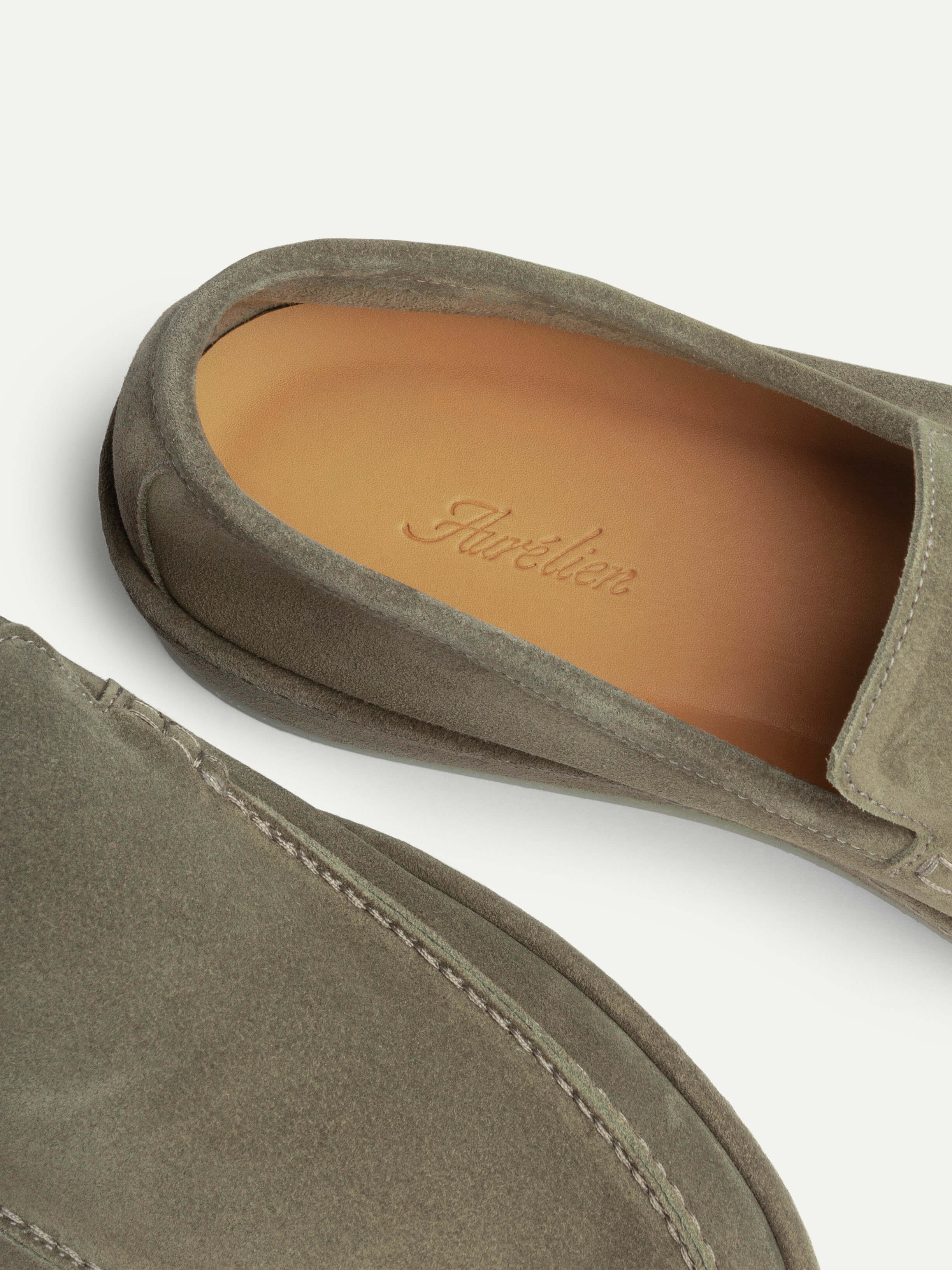 Pistache Voyager Loafer - Image 3