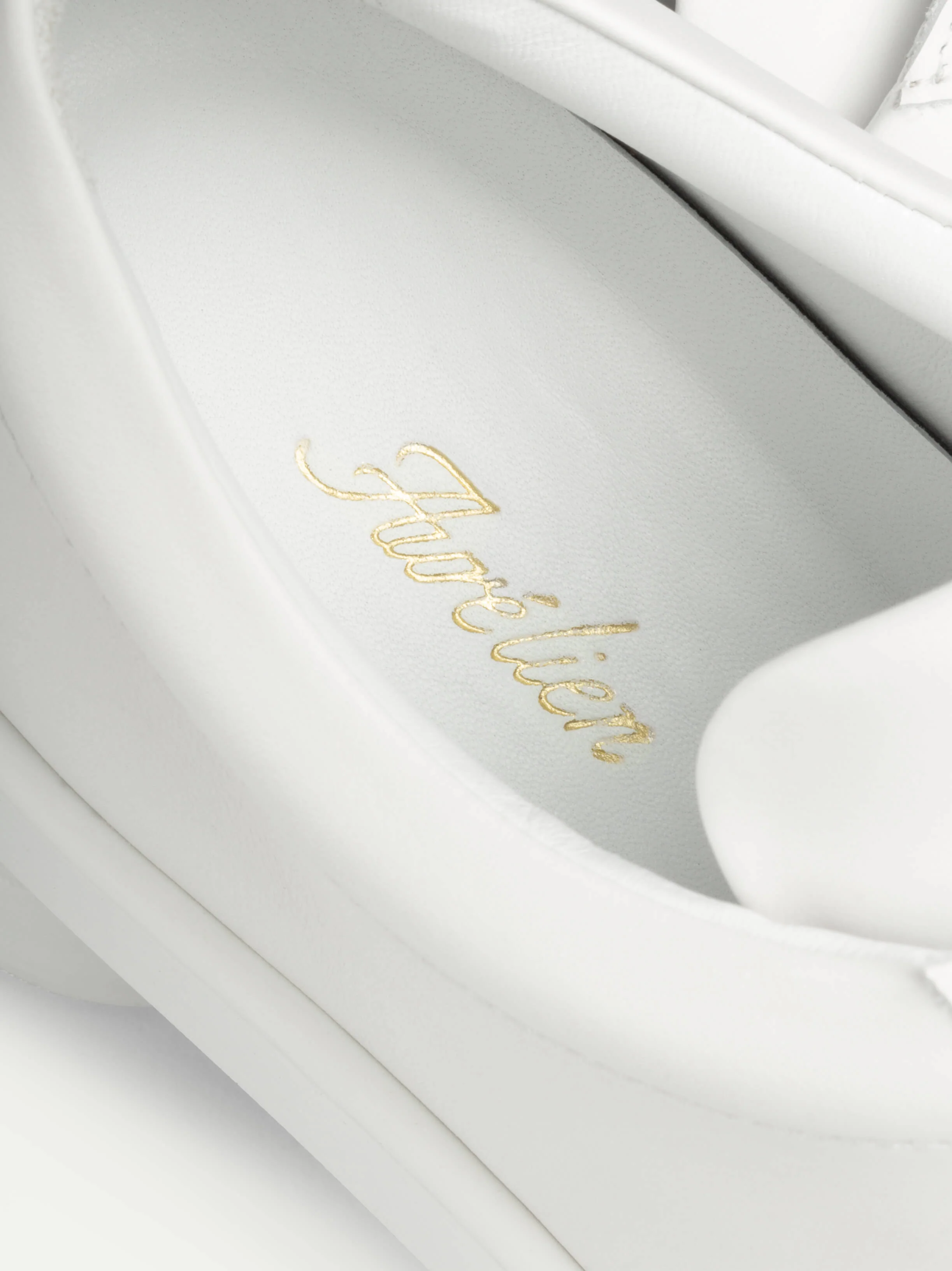 White AUR1 Sneaker - Image 3